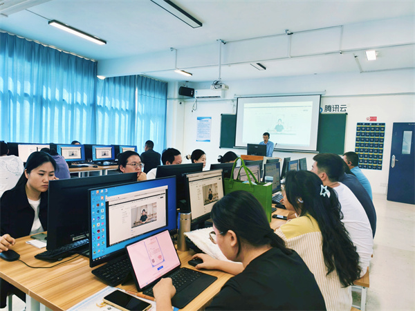 廈門華天涉外職業(yè)技術學院 融合教育科技，驅動技術開發(fā)新篇章